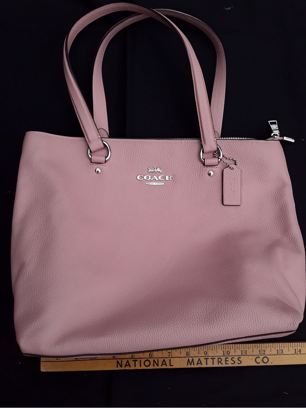 🌺 Coach Bay Tote in Petal Pink Pebble Leather F48637 Like New Shoulder Bag charm